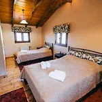 Дом отдыха Alexi's House Калаврита