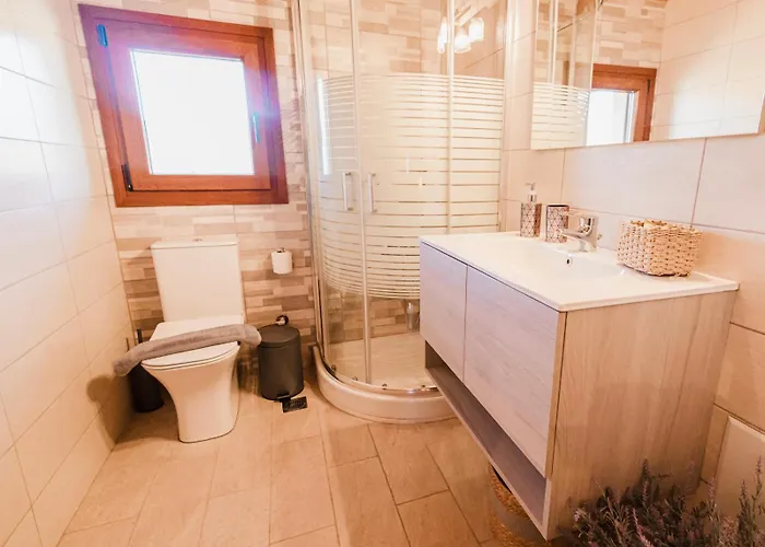 Alexi's House Semesterbostad